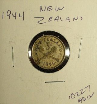 Silver Zealand 3 Pence 1944 photo