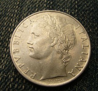 1975 - R Italy 100 Lire Coin Xf photo