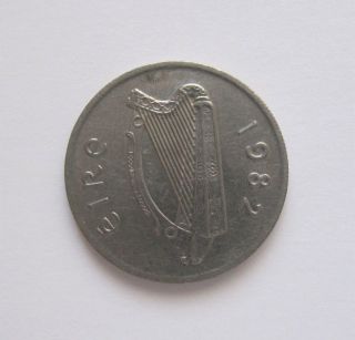 1982 - 5 Pence Ireland Republic Coin (km 22) photo