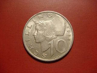 Austria 10 Schilling,  1987 Coin.  Woman Of Wachau photo