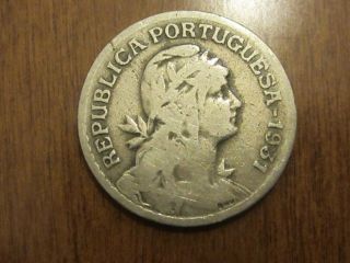 1931 Portuguese One Escudo Coin Ungraded Circulated photo