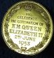 Nos 1953 Great Britain Queen Elizabeth Ii Coronation Medal - Gold Gilt,  32mm & 10g Exonumia photo 3