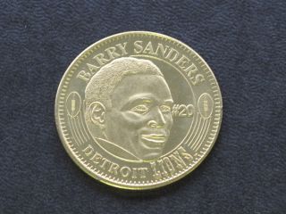 Barry Sanders 20 Detroit Lions Bronze Medal Nfl Quarterback Club C2161 photo