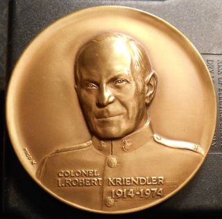 Rare 1975 Usmc Scholarship Foundation 13th Leatherneck Ball Bronze Medal,  Maco photo