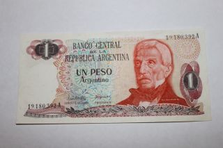 Argentina - 1 Peso Argentino 1983 photo
