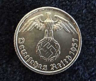 Wwii German 3rd Nazi Coin Swastika Eagle 1937 - A 5 Reichspfennig Coin Br photo