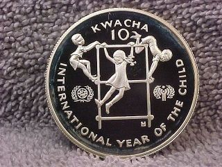 Year Of The Child Zambia 1980 Proof Silver 10 Kwacha.  Crown photo