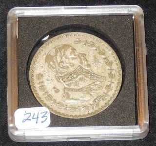 1961 Mexician Un Peso Silver Coin Item 243 photo