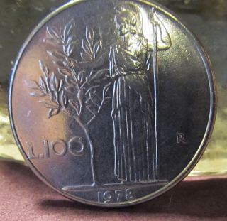1977 Italian 100 - Lire Coin 2 Shiny Italy Bright Italia Big Km 96 photo