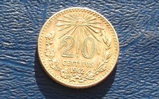 . 720 Silver 1942 Mexico 20 Centavos Cap & Rays Circ Km 438 Coin 604 photo