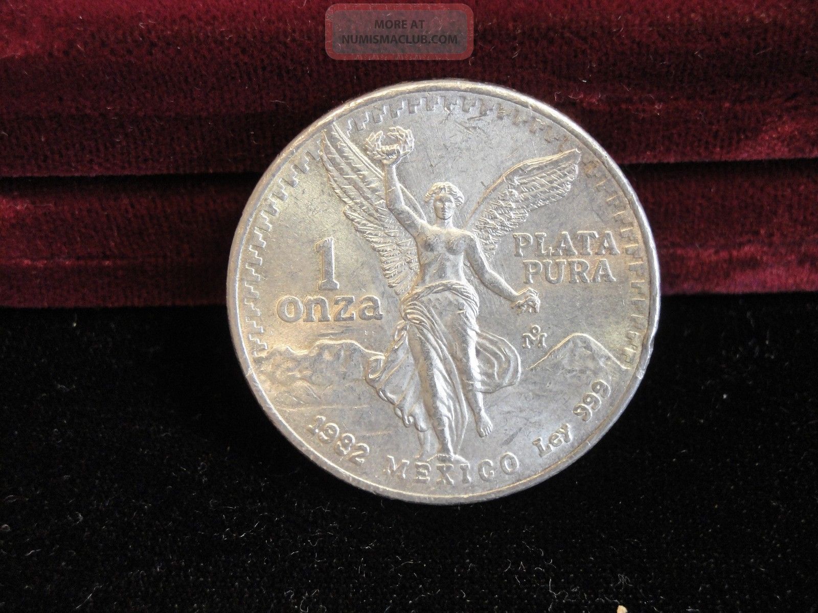 1982 Mexico Silver 1 Onza Bullion Coin Mexico photo