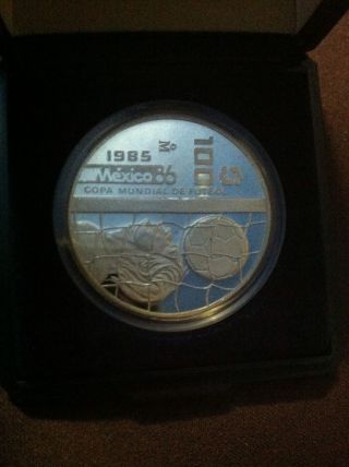 100 Pesos Silver Proof Coin 1986 World Football Championship Comemmorative Coin photo