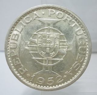Macau/ Portugal 1952 5 Patacas Silver Coin Unc 1 photo