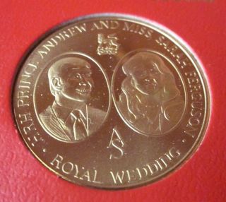 Uk Sarah Ferguson And Prince Andrew Royal Wedding Medal 1986 photo