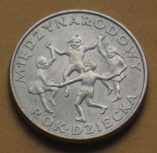 Coin Of Poland - Children Of The World 1979 photo