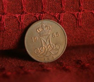 1985 Denmark 5 Ore Copper World Coin Km859.  3 Crowned Miir Monogram Margrethe Ii photo