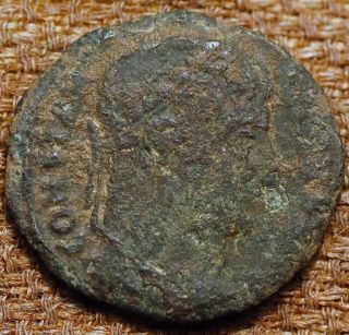 Acient Roman Bronze Coin.  Magnus Maximus (spes Romanorvm) photo