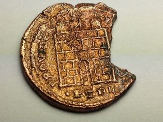 Ancient Imp.  Roman Big Coin.  ' Campgate '.  Museum Quality.  27 Bc - 476 Ad.  Chk.  Pics photo