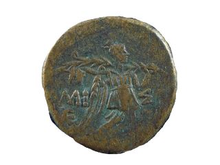 Greek Coin Ae22 From Amisos Pontus,  Nike,  Aegis,  85 - 65 Bc Gk0017 photo