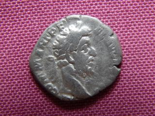 Commodus,  Rome,  Ar Denarius,  189 Ad,  Liberalitas (f) - Ric 202a photo