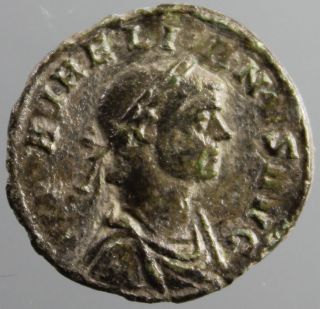 Aurelian,  Denarius,  Victoria,  Victory,  Wreath,  Minted Rome,  275 A.  D. photo