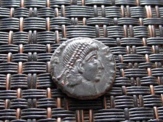 Roman Empire - Constans 337 - 350 Ad Follis Vot In Wreath Ancient Roman Coin / 13mm photo