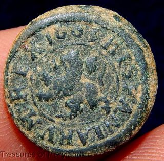 Old Spanish Treasure Coin 1605 Lion & Castle 8 Maravedis Coin (r9) photo