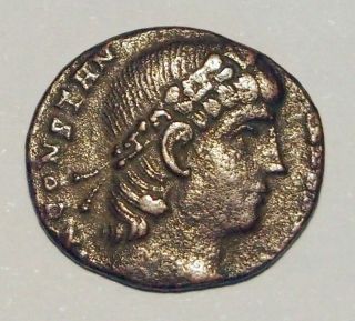 Ancient Bronze Coin - Roman Empire - Ae 4 Constantine photo