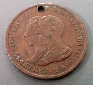 1901 Zealand Commemorative Royal Visit Medallion photo