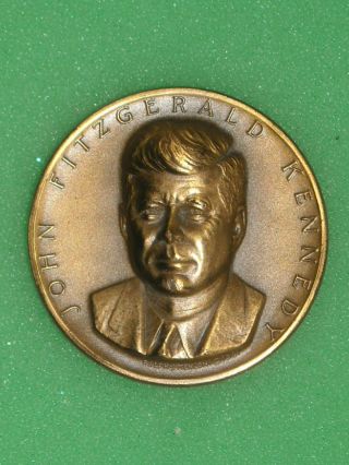 President John F.  Kennedy Medallic Art Co.  1 1/4 