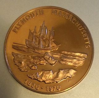 Plymouth Massachusetts Sons And Daughters Of The Pilgrims Coin Medal photo