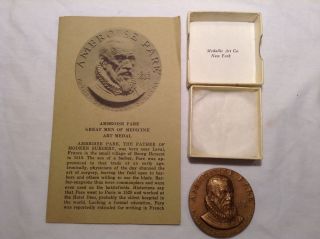 Great Men Of Medicine Art Medal - Ambroise Pare - Medallic Art Co.  N.  Y.  - photo