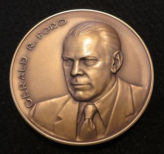 Gerald R.  Ford Official Presidential Inaugural Bronze Medal 1974 Unc photo