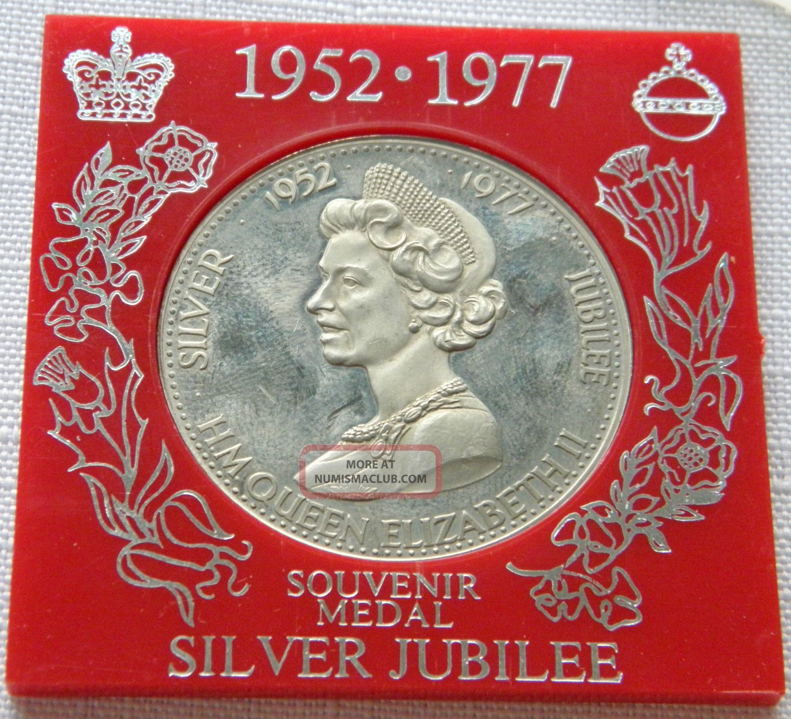 H.  M.  Queen Elizabeth Ii Silver Jubilee Souvenir Medal 1952 - 1977 In Plastic Case Exonumia photo
