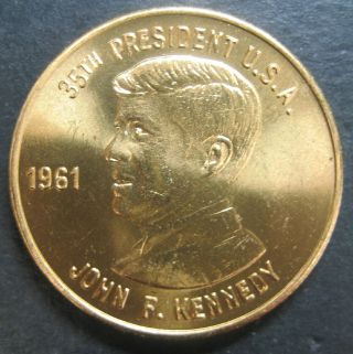 John F.  Kennedy 35th President 1961 Inaugural Bronze Token Medal photo