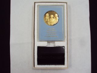 Coinhunters - 1985 Franklin,  Ronald Reagan Inaugural Eyewitness Medal,  Silver photo