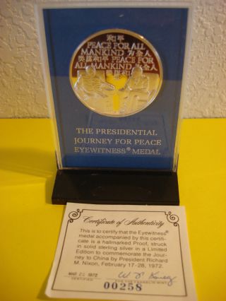 The Presidential Journey For Peace Eyewitness Medal Solid Sterling Silver 1972 photo