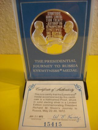 The Presidential Journey To Russia Eyewitness Medal Solid Sterling Silver 1972 photo