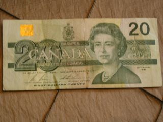 Canadian 20 Dollar Paper Radar Bill Rare Money 1991 photo
