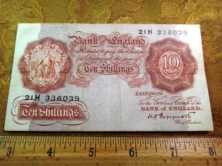 Vintage Bank Of England Ten Shillings Note Peppiatt - S&h Usa photo