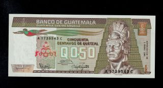 Guatemala 1/2 Quetzal 1986 Pick 65 Unc photo