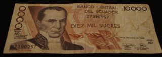 1998 10000 Diez Mil Sucres In Ecuador Bank Note photo