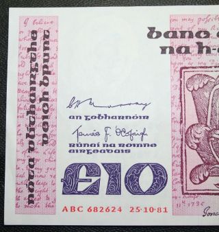 Ireland - 1981 Swift £10 Irish Banknote Crisp Uncirculated Irland Currency P72 photo