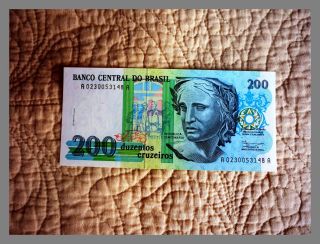 Brazil 200 Cruzeiros Bank Note.  1989 Unc photo