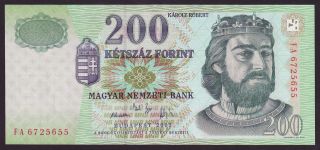 Hungary - 200 Forint,  2005 - Unc photo