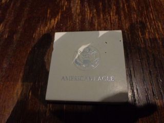 2001 American Eagle Silver Dollar 1 Oz Fine Silver Coin - photo
