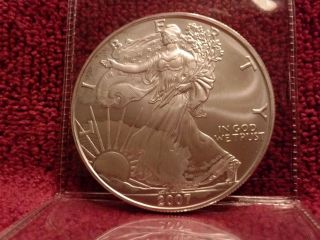 2007 American Eagle Silver Dollar Uncirculated 1oz Liberty Coin photo