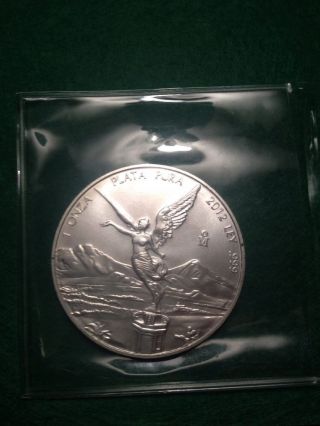 2012 Silver Coin 1 Troy Ozmexico Libertad.  999 Plata Pura photo