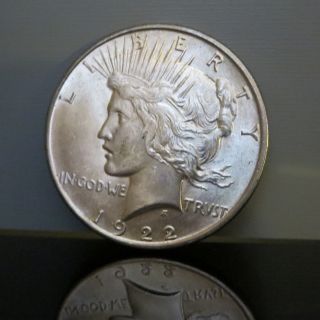 1922 U.  S.  Silver Peace Dollar $1 Coin - No Reserve/ photo