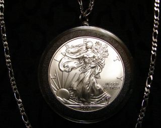 542 - American Silver Eagle.  999 Fine 1oz.  Round On A Sterling Silver Chain photo